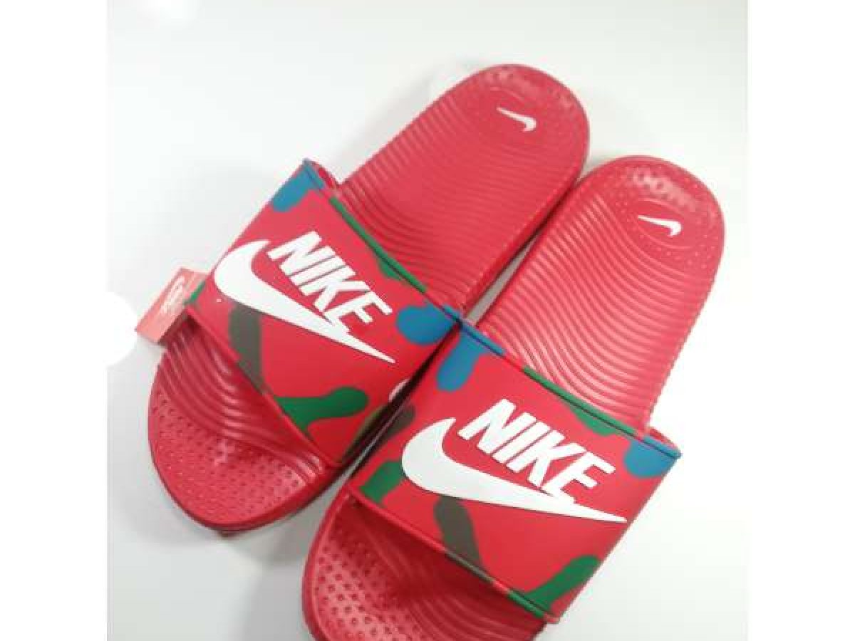 nike red and black slippers